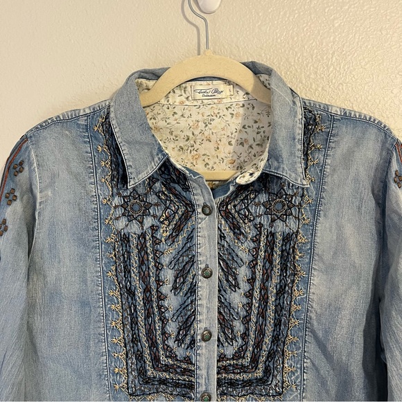 Tasha Polizzi Embroidered Chambray Boho Western Button Down Blouse - Picture 5 of 9